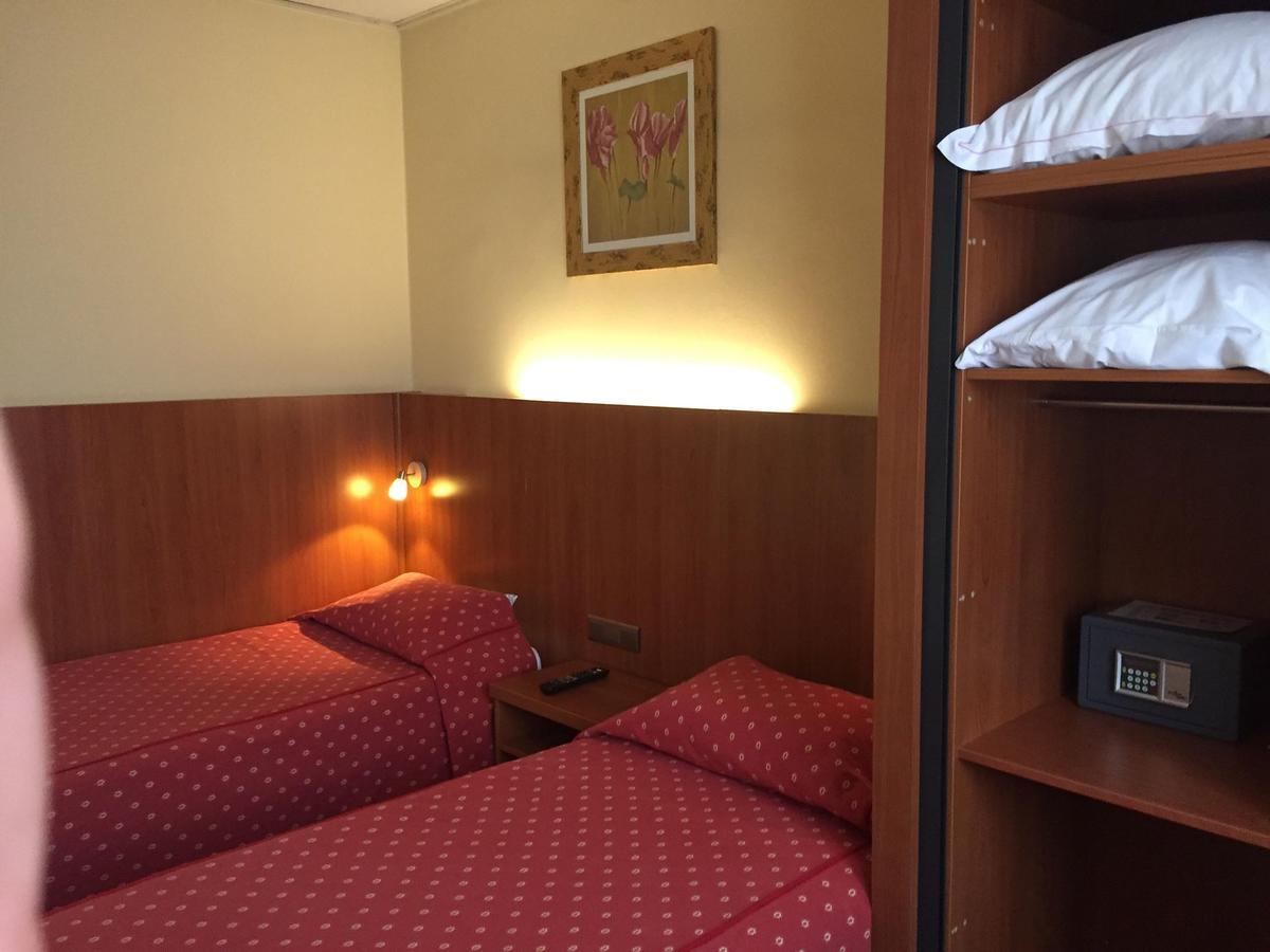 גנק Hotel De Venne מראה חיצוני תמונה